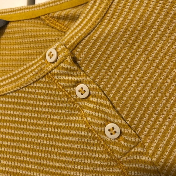 The North Face Mustard Long Sleeve Striped Tee with Button Detail Women’s M - Picture 3 of 8